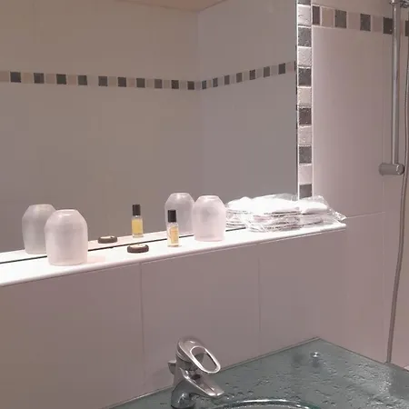 D'hote Dans Le Cantal Vallee De La Maronne 3* Saint-Martin-Valmeroux