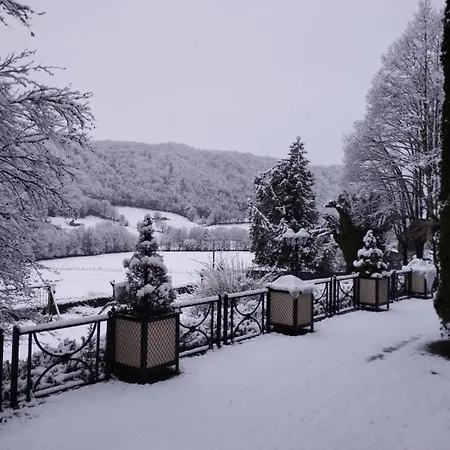 Bed & Breakfast D'hote Dans Le Cantal Vallee De La Maronne