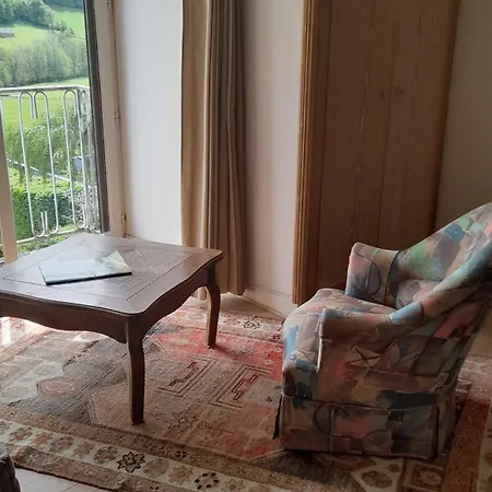 Bed & Breakfast D'hote Dans Le Cantal Vallee De La Maronne 3*