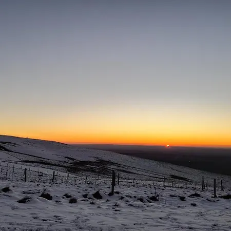 Bed & Breakfast D'hote Dans Le Cantal Vallee De La Maronne